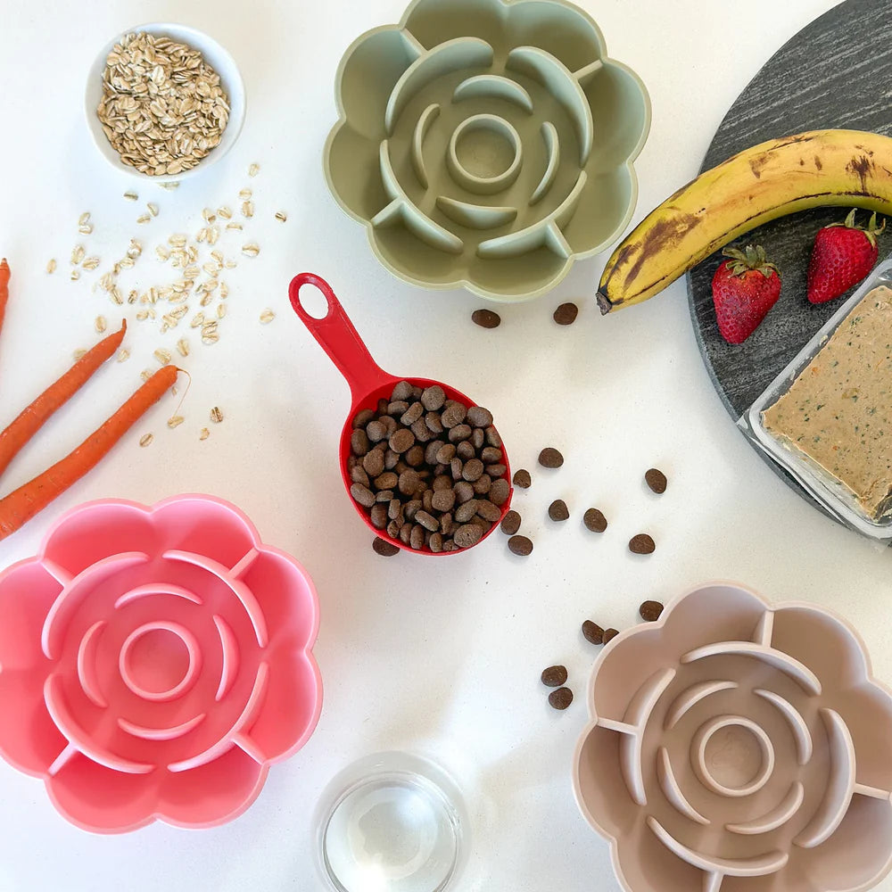 Slow Feeder Dog Bowl Flower Silicone